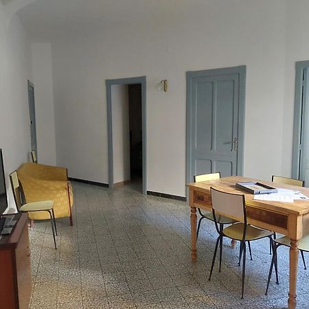 Casa Vacanze Zarinu Orgosolo Exterior foto